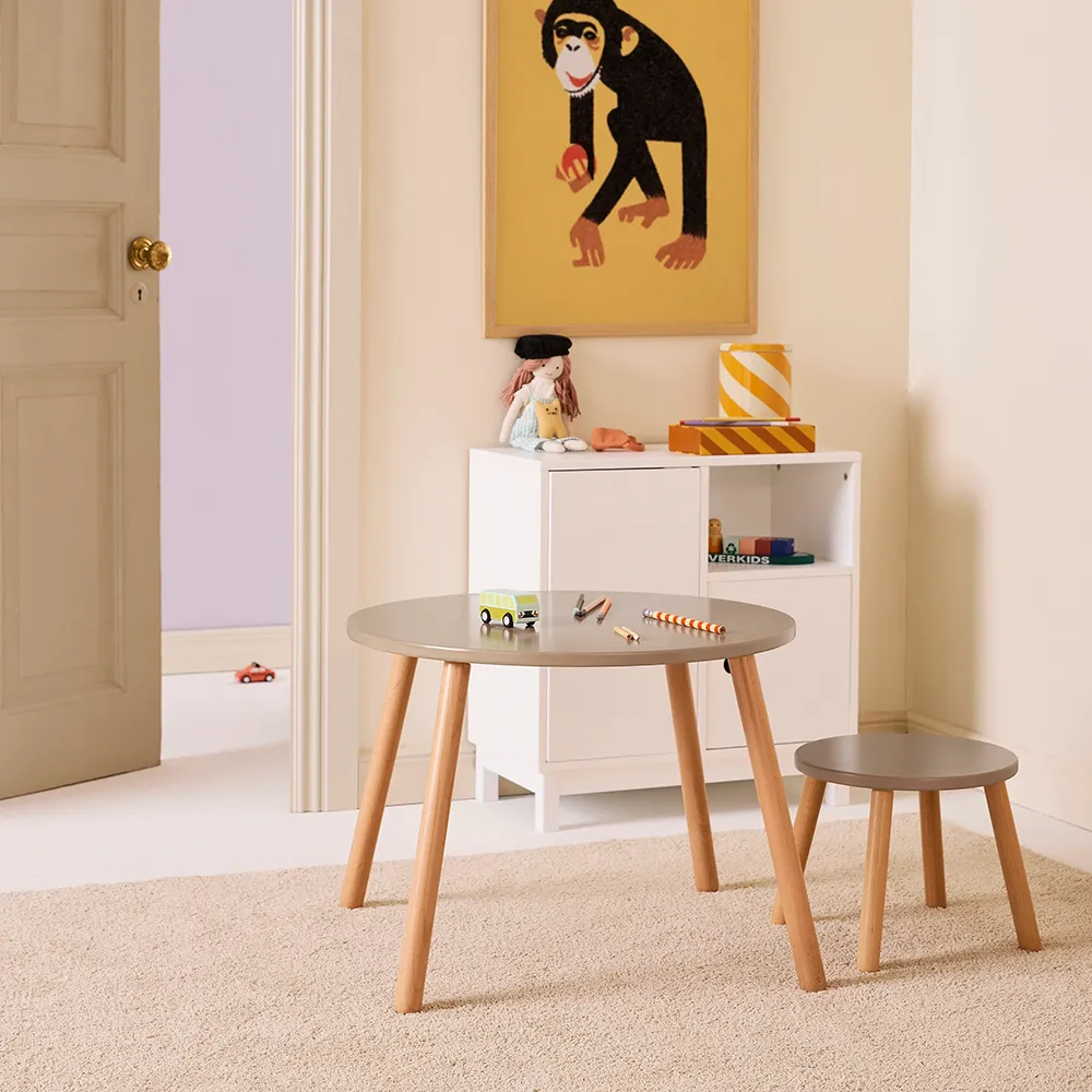 Kids Concept Bord og taburetter lysebrune