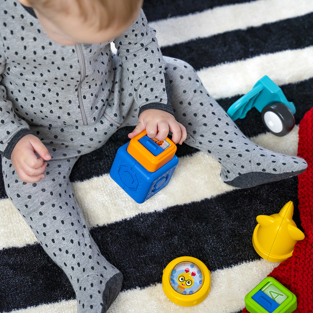 Baby Einstein magnetiske aktivitetsblokke