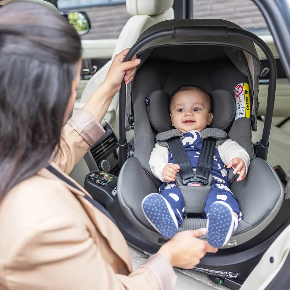 Joie I-Level Pro babyautostol i ebony