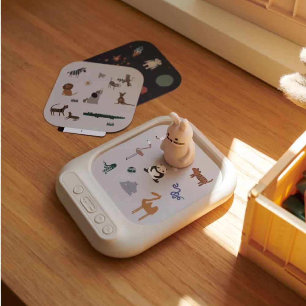 Liewood Archie aktivitets- og lydtavle – Sandy