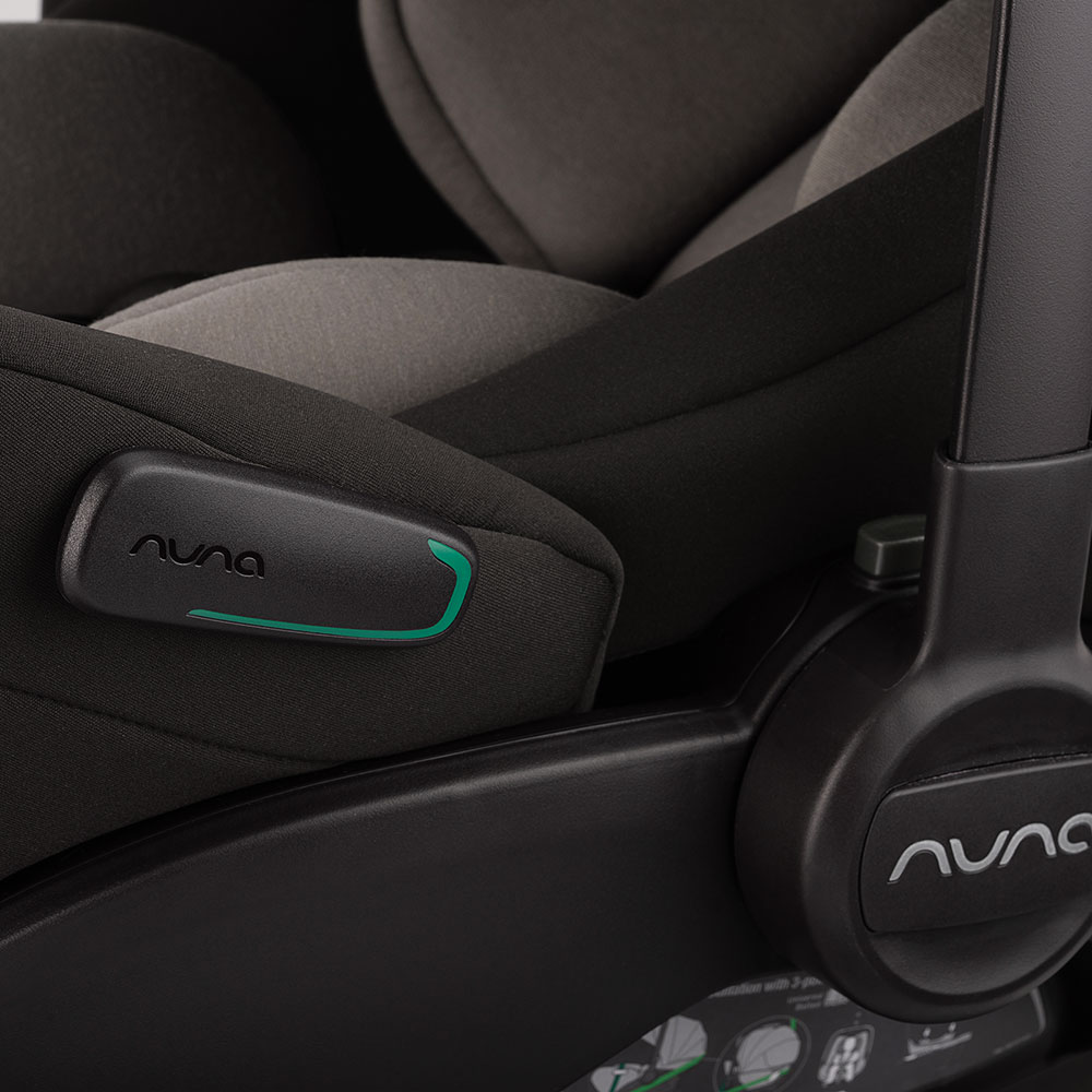 Nuna babyautostol Arra Flex Caviar