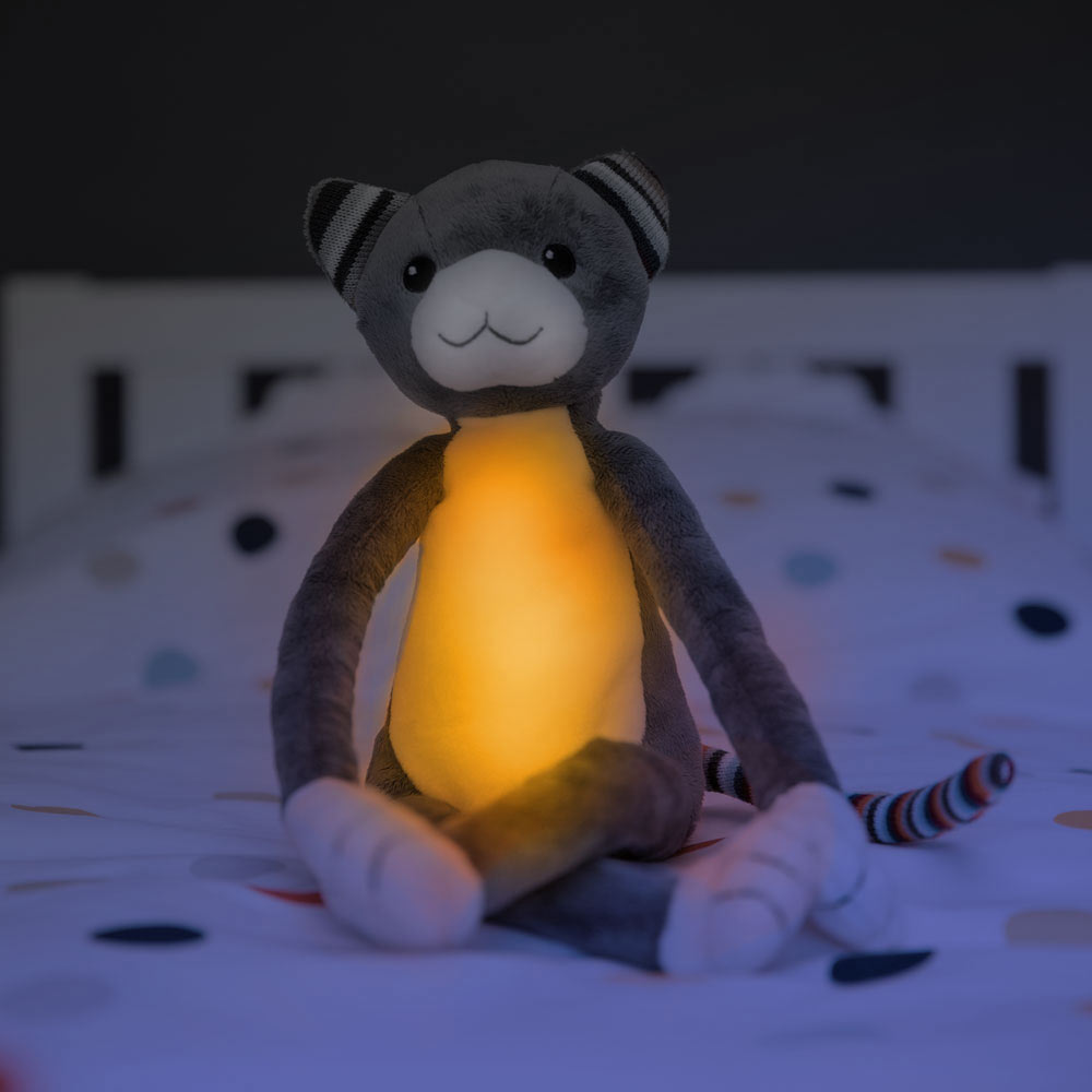Zazu natlampe med melodi Max Apa