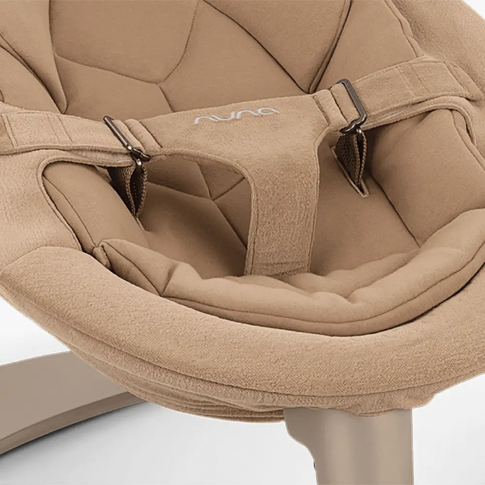 Nuna LEAF Grow skråstol med legebøjle Teddy