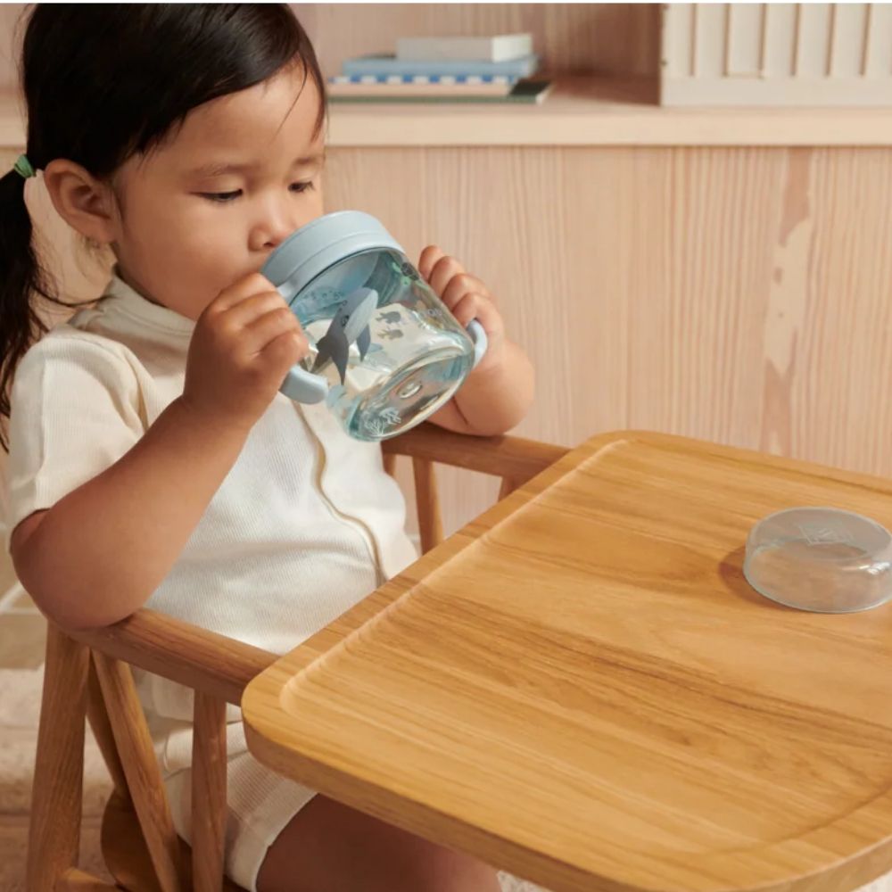 Liewood Kylo drikkekop i tritan 280 ml - Sea Creature / Sandy