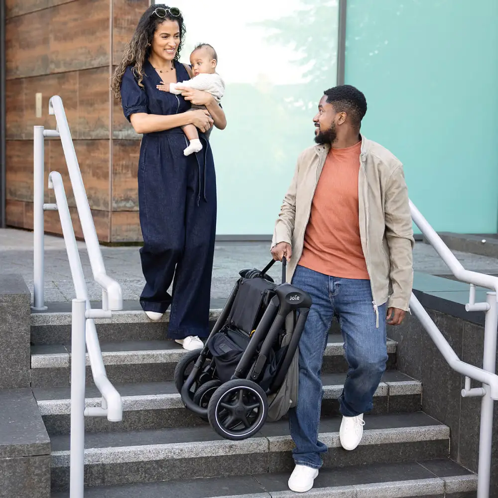 Joie Finiti Eclipse 4 i 1 kompakt klapvogn