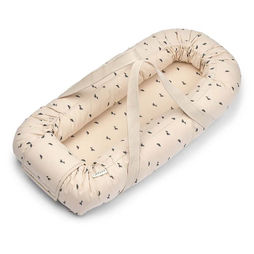 Liewood Gro babynest Mini whale/Sandy