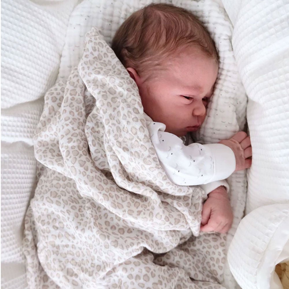 Livly Baby Leo Swaddle Onesize Beige