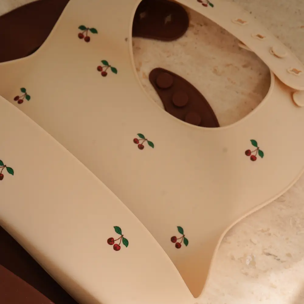 Konges Sløjd Silikone Hagesmække 2-pak Cherry/Mocca