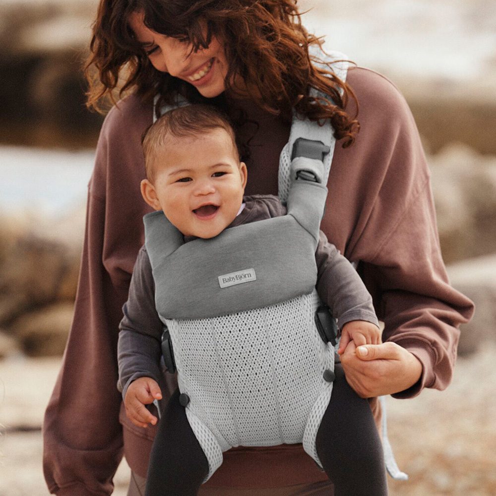 BabyBjörn Bib Carrier Jersey Lysegrå