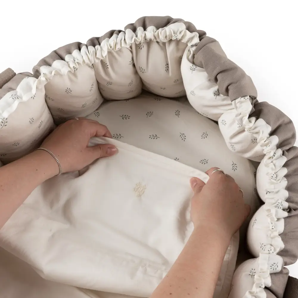 Sebra Vandtæt sengetæppe Babynest måneskin beige