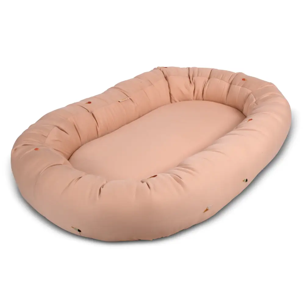 Filibabba Baby Nest 2nd Generation - broderet cool sommerdesign - Frappé