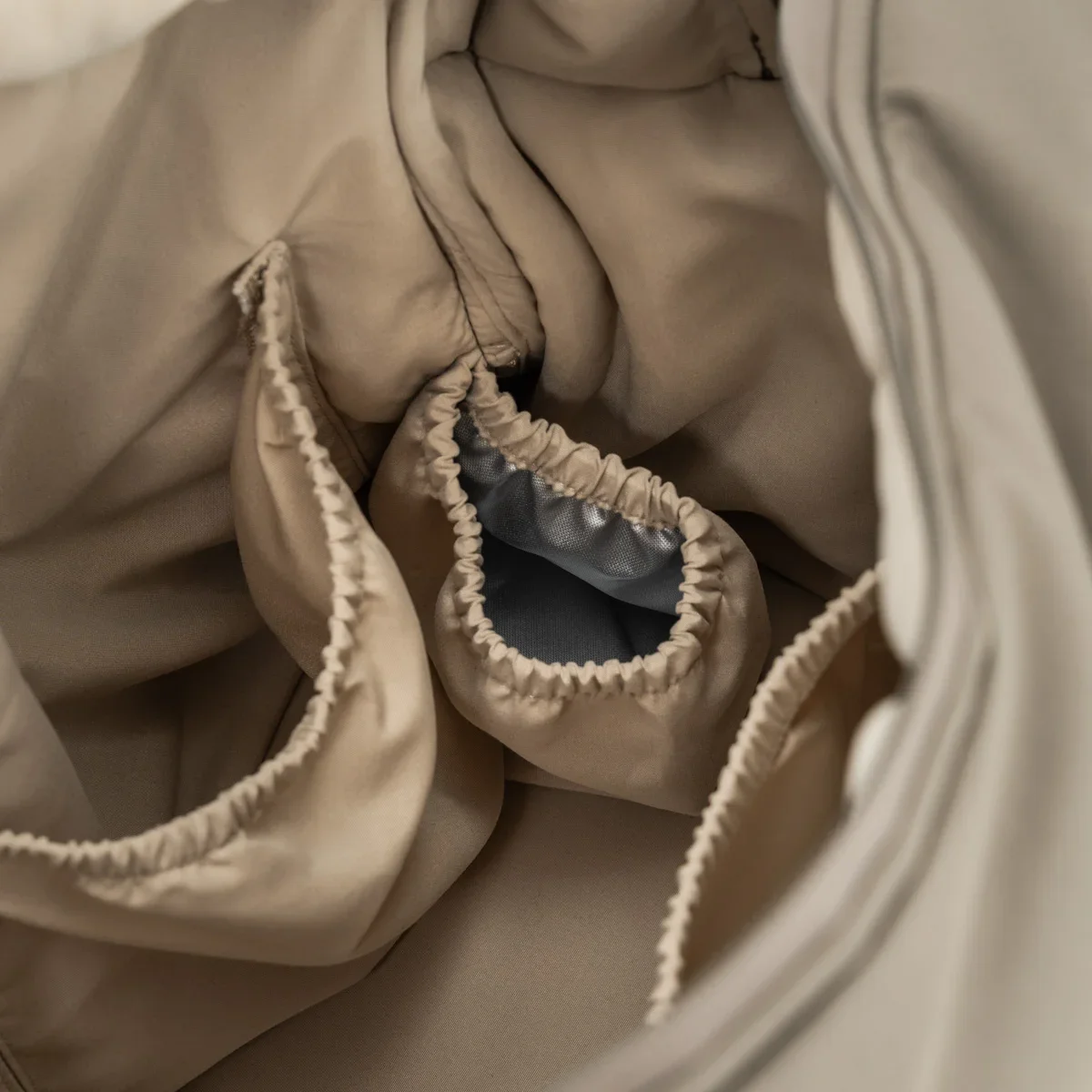 Done by Deer quiltet pusletaske taupe
