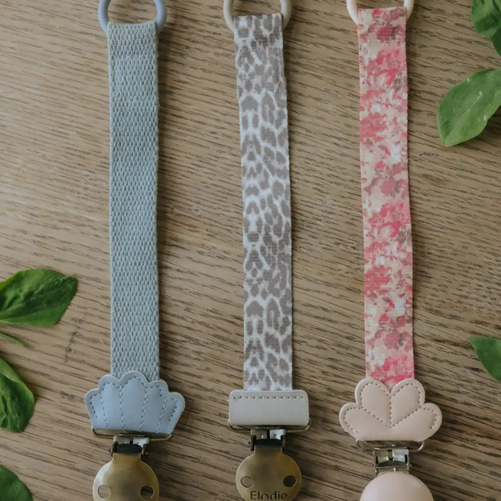 Elodie sutteholder Le Leopard