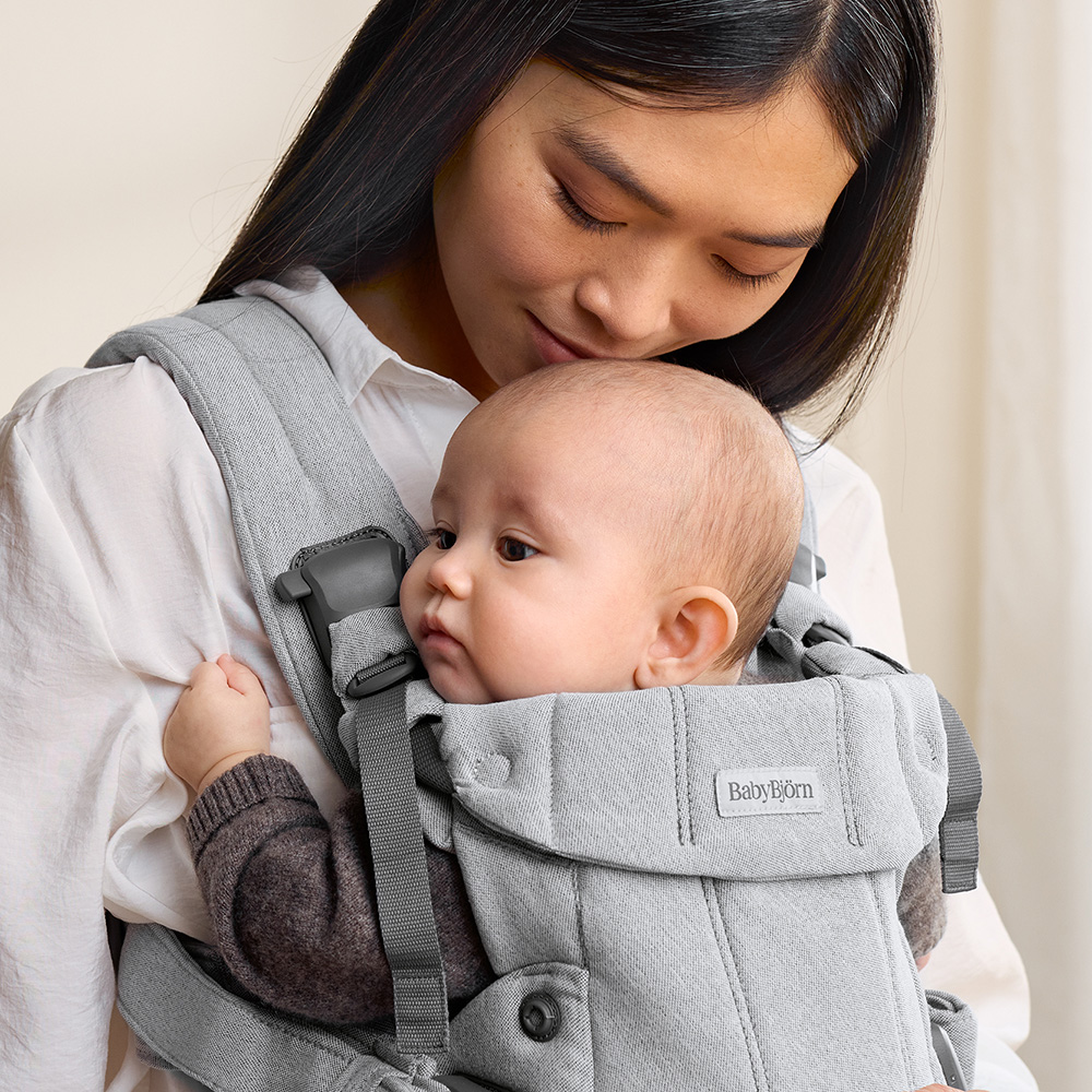 BabyBjörn bæresele Harmony Woven Lysegrå