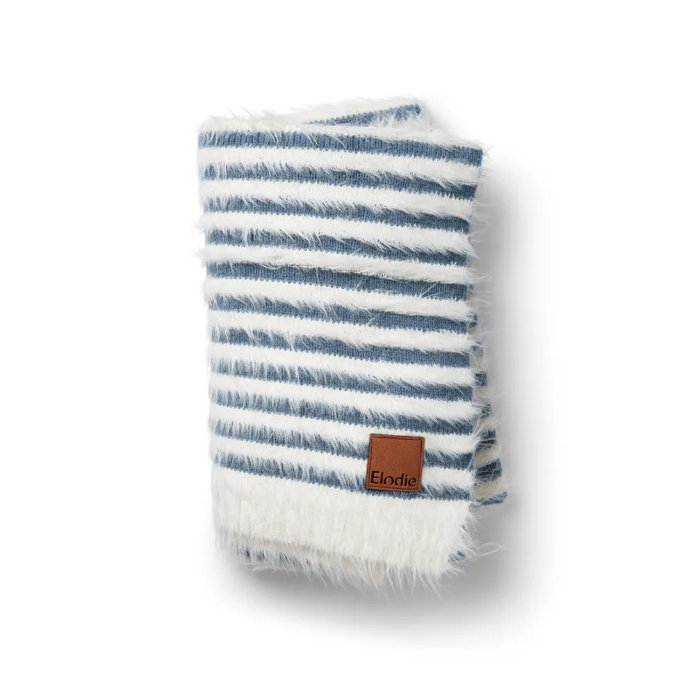 Elodie Furry Knit Tæppe Berry Blue