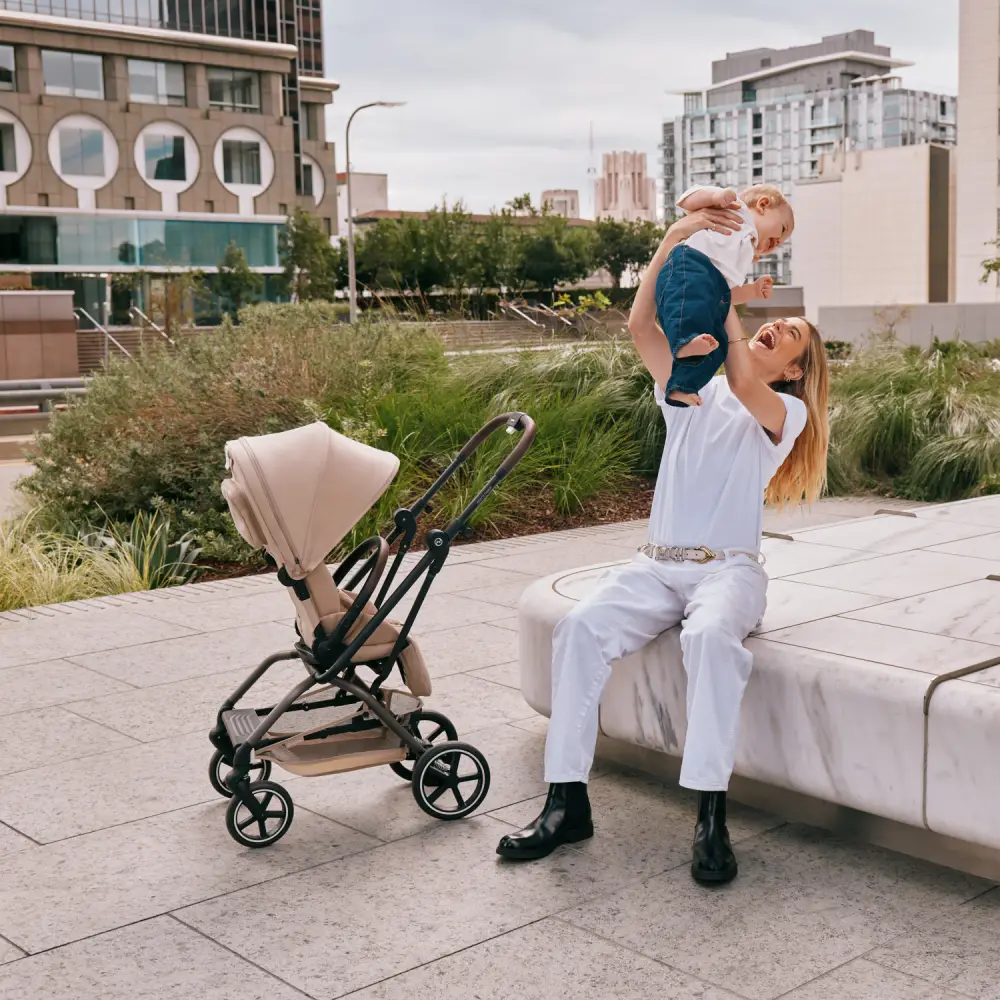 Cybex EEZY S TWIST klapvogn + 2 TPE Almond Beige