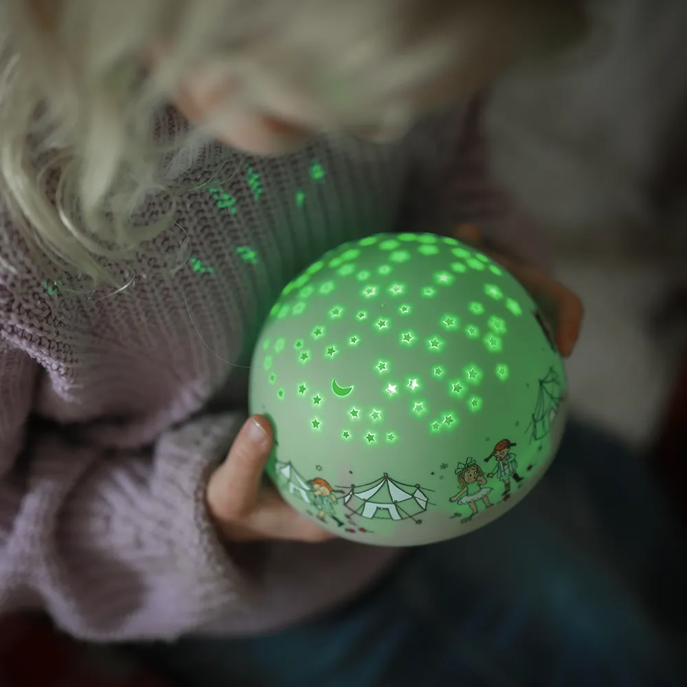 Rätt Start Pippi Langstrømpe Natlampe med stjernehimmel og musik
