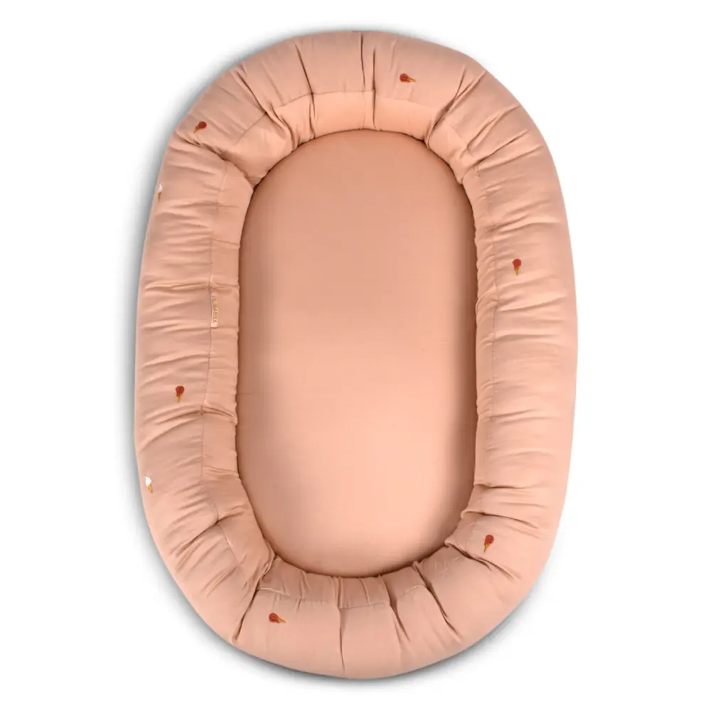 Filibabba Baby Nest 2nd Generation - broderet cool sommerdesign - Frappé