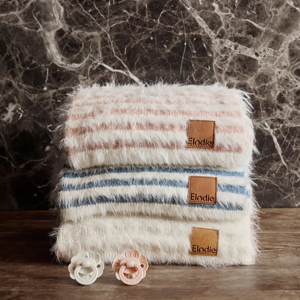 Elodie Furry Knit Tæppe Vanilla White