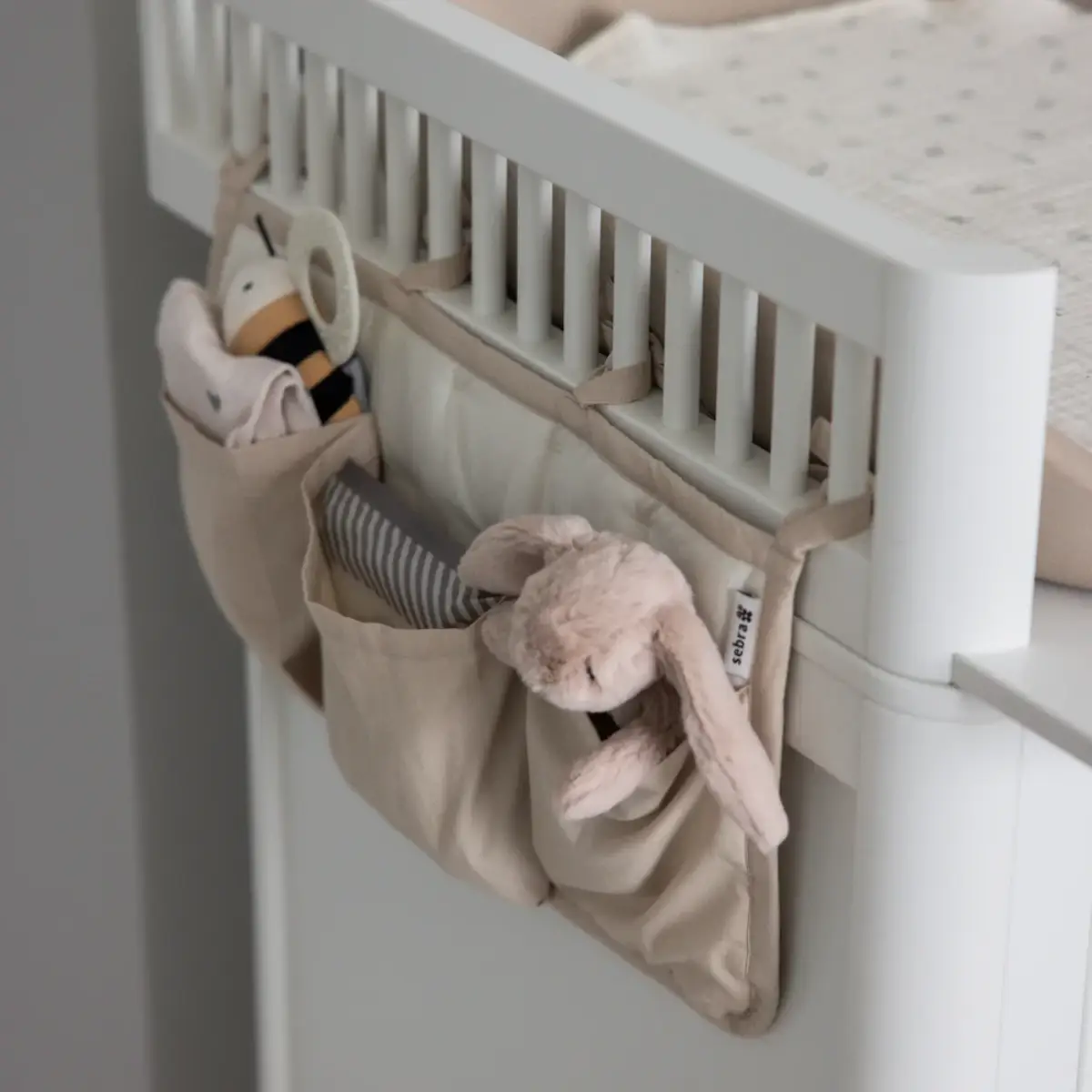 Sebra puslebordsorganizer med 3 rum – Morning Beige